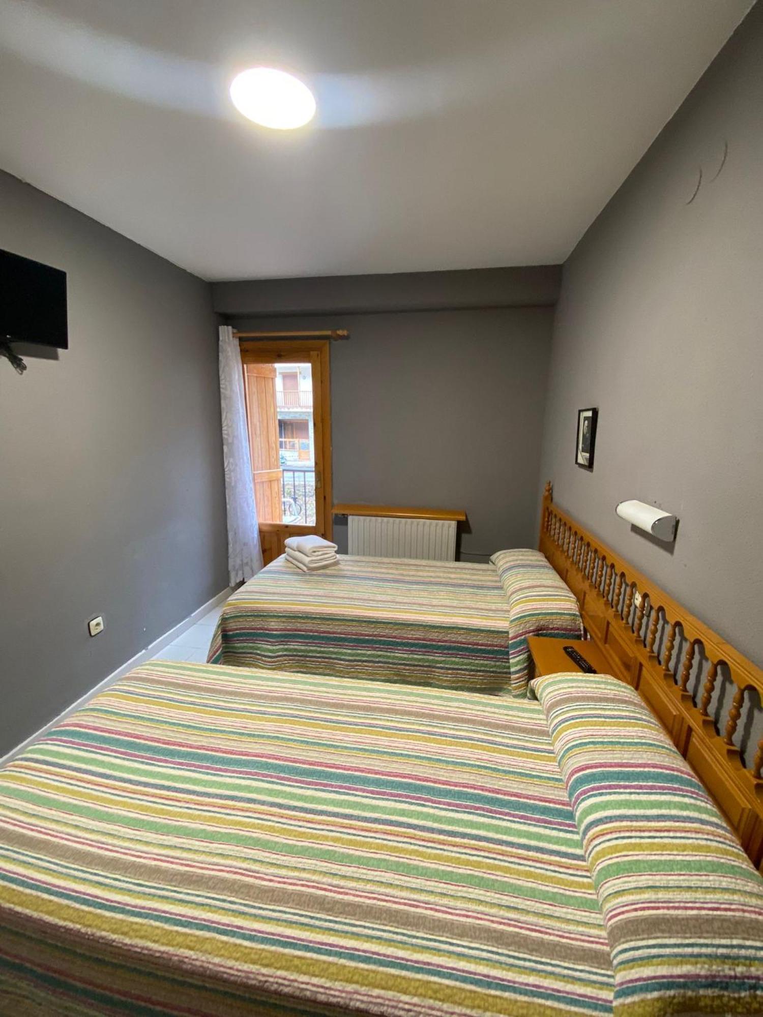 Hostal Los Valles บีเอลซา ภายนอก รูปภาพ